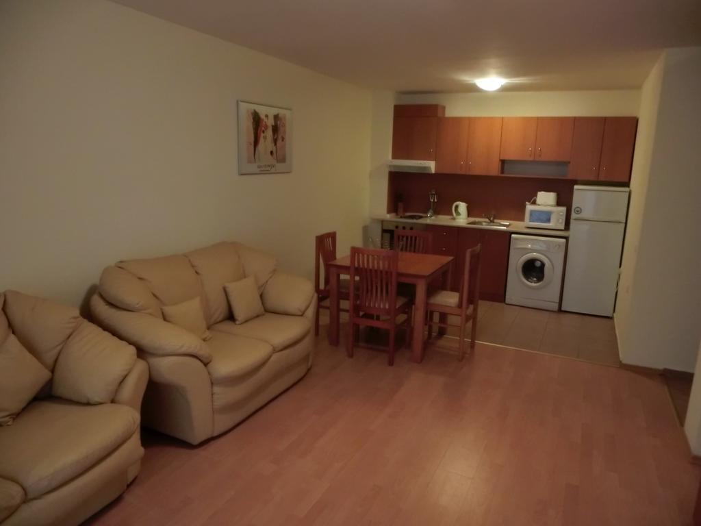 Apartment Panorama On Complex With Pools And Beach, สวิติ วลัส ภายนอก รูปภาพ